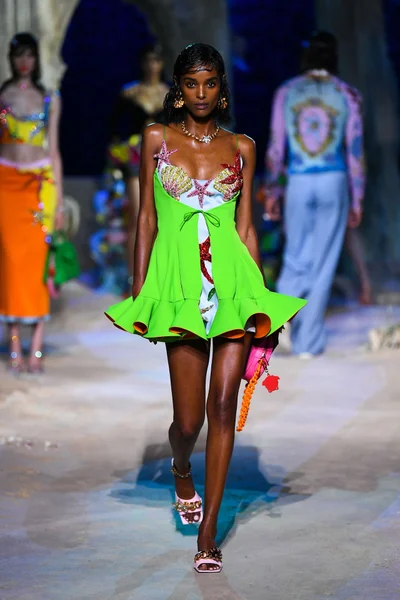Look 73
